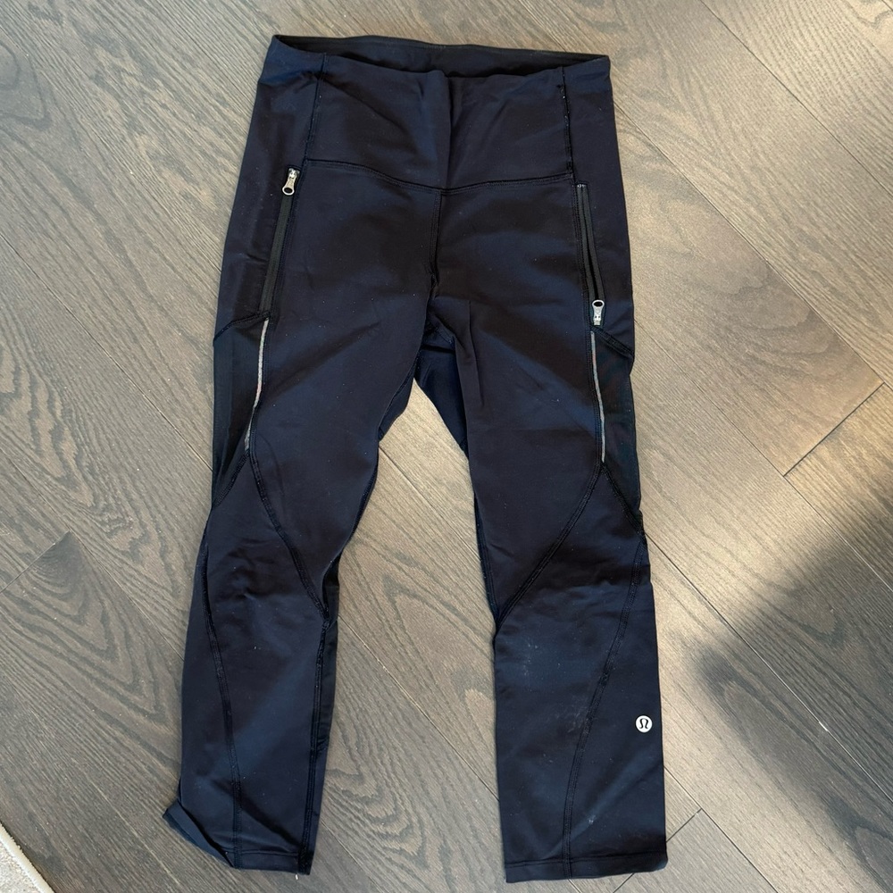 lululemon capri mesh back panel crop leggings